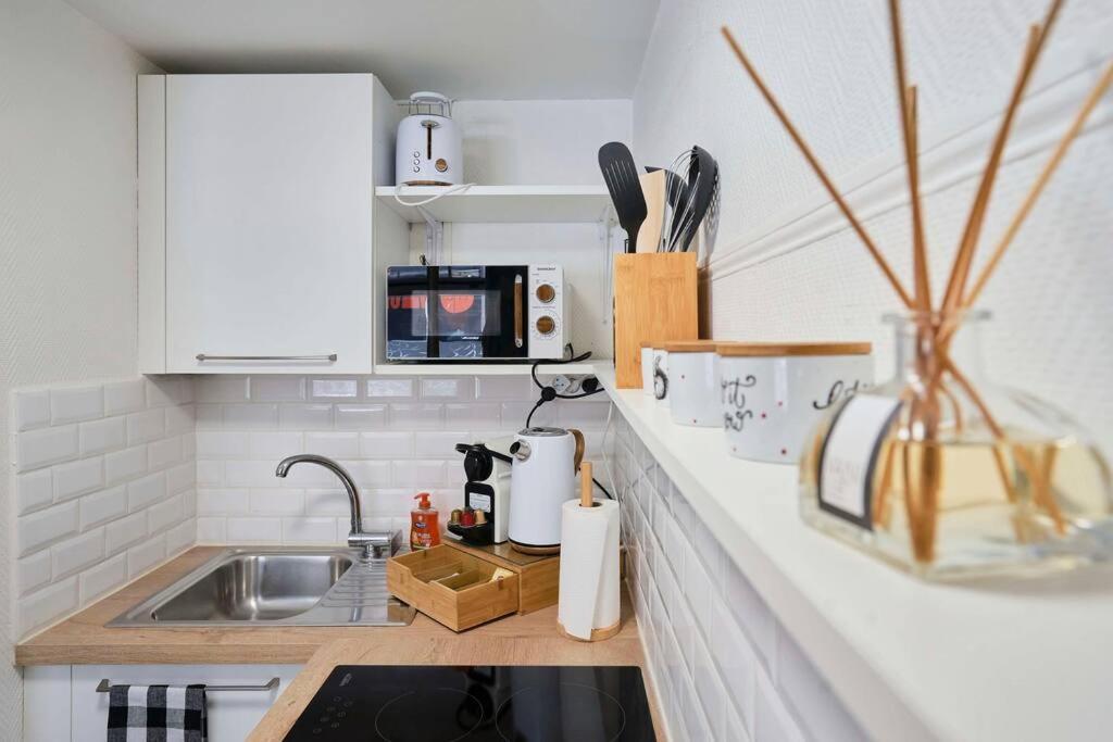 Studio Fonctionnel Au Coeur De Lille Avec Parking ภายนอก รูปภาพ